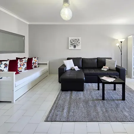 Apartment Rocha Cinza
